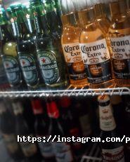 Play Bar, ігровий зал фото