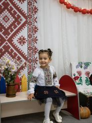 Весела Хатинка, центр раннього розвитку дітей фото