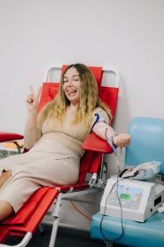 Діла, медична лабораторія фото