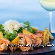 R1 Restaurant, ресторан фото