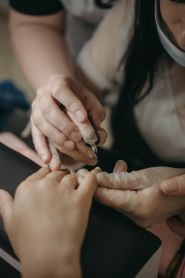 Школа бездоганного манікюру, салон краси фото