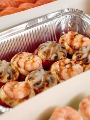 Хапай рибу, доставка суші фото