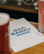 Bar Barry, бар фото