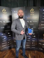 Универсальная, страховая компания фото