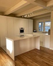 Бізон, Виробництво та продаж меблів фото