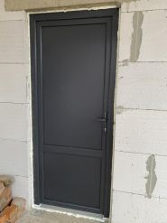 Металопластикові вікна та двері фото