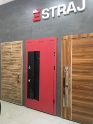 Страж, вікна-двері фото