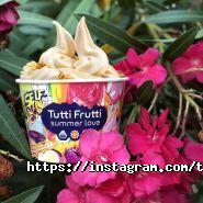 Tutti Frutti Frozen Yogurt, йогурт-кафе фото