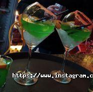 Мілан, караоке-кафе фото