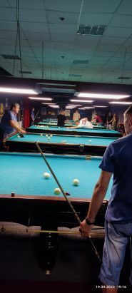 Злата, більярдний клуб фото