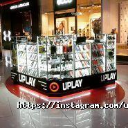 Uplay, точка з продажу аксесуарів для мобільних телефонів фото