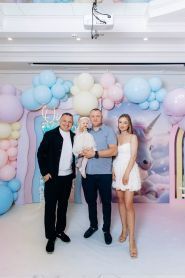Ведущий Богданов Андрей фото