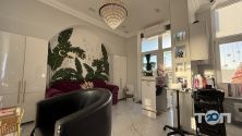 Caroline Beauty Studio, салон краси фото