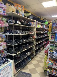 Komisiynyy Mahazyn Krosh, магазин одягу фото