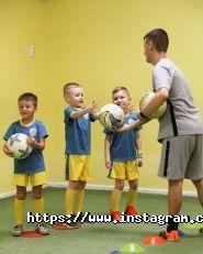 StarBalls, футбольний клуб для дошкільнят фото