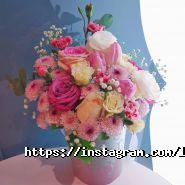 Lariya Flowers, цветочный салон фото