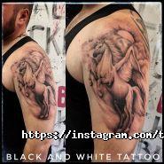 B&w, тату салон фото