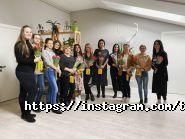 The moon, рекламне агентство фото