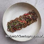 Мені б м'яса, стейк-бар фото