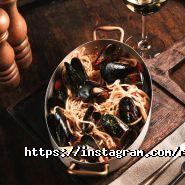 Риба пила, рибний ресторан фото