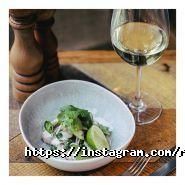 Риба пила, рибний ресторан фото