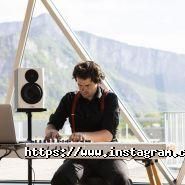 Музыкант, магазин фото