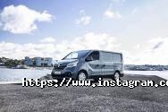 Соллі Плюс, автосалон Renault фото