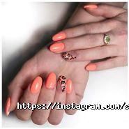 Selfie nail club, нігтьова студія фото