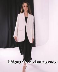 Symbol Plaza, магазин одягу фото