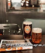 Irish pub Mick O'neills, ірландський паб фото