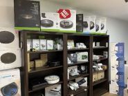 Robotics, магазин роботів пилососів фото