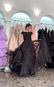 Sherri Hill, бутік весільної та вечірньої моди фото