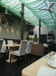Lovka Cafe, кафе фото