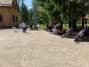 Ти не один, будинок для літніх людей фото