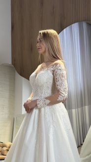 Priznanie, весільний салон фото