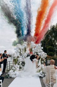 Priznanie, свадебный салон фото