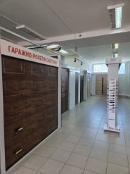 Максимум, мережа салонів дверей та вікон фото