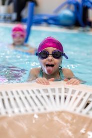 Madonna, сімейний клуб фото