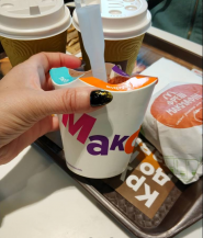 МакДональдз, заклад швидкого харчування фото