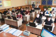 Чернівецьке вище професійне училище радіоелектроніки фото