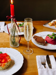 Любов і голуби, ресторан фото