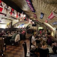 Churchill's Pub, гриль-паб фото