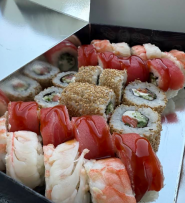 Kvadrat Sushi&Pizza, піцерія фото