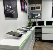 Apple Center, ремонт телефонів фото