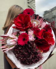 Flowers House, квітковий магазин фото