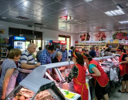 Trostyanetsky sausage, м'ясний магазин фото