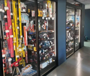 Арсенал, магазин, промышленный супермаркет фото