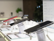 Apple Center, ремонт телефонів фото