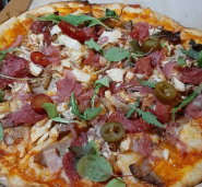 Pizza Bomba, піцерія фото