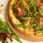 Green Street Pizza, піцерія фото